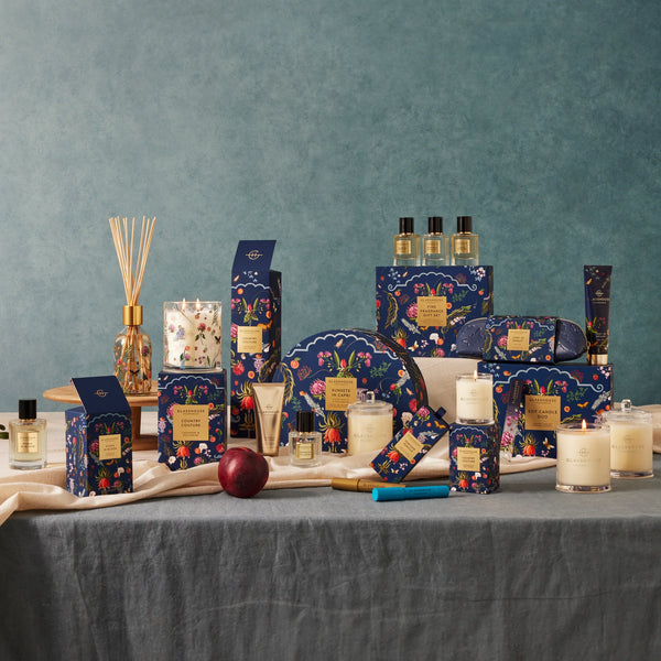LOST IN AMALFI | Sea Mist | Hand and Nail Set Mother's Day Limited Edition