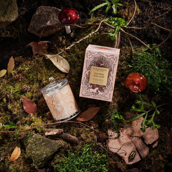 SACRED HOLLOW | Smoke Oud & Noble Resins | 380g Soy Limited Edition Candle